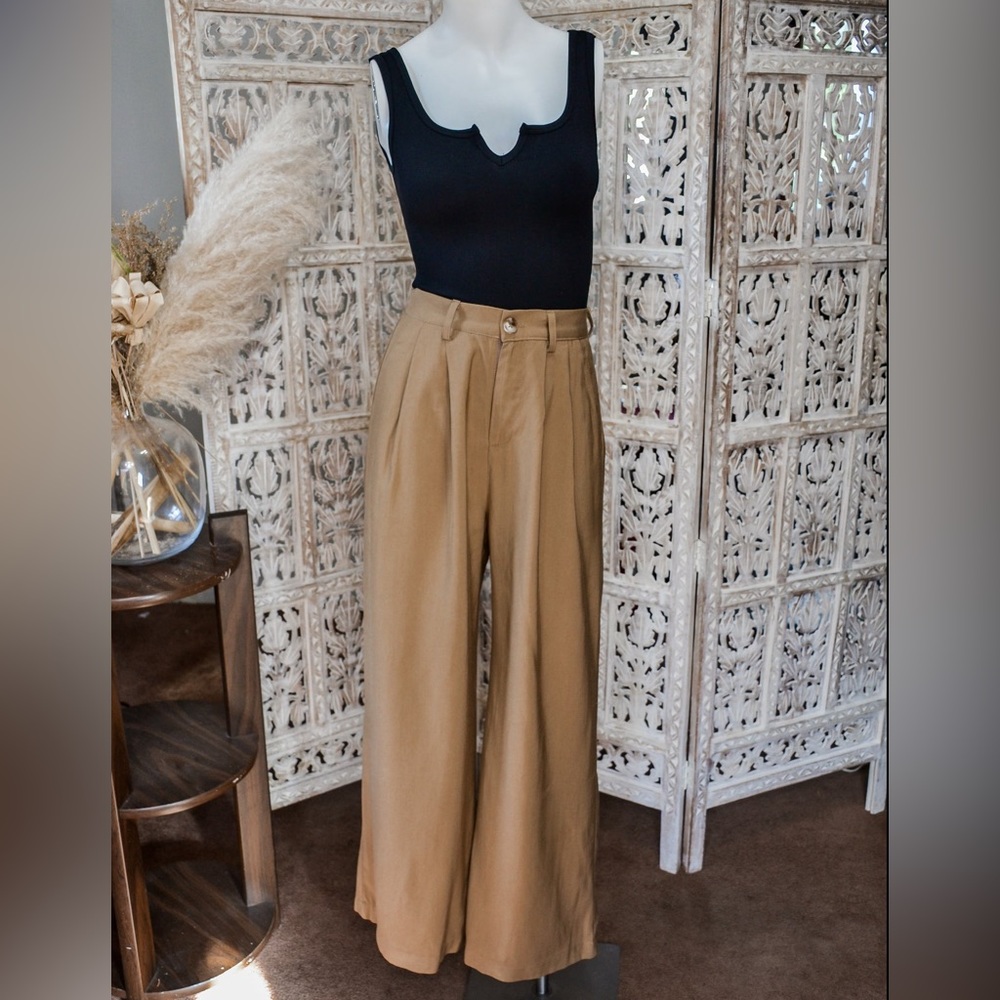 Wide Leg Trouser